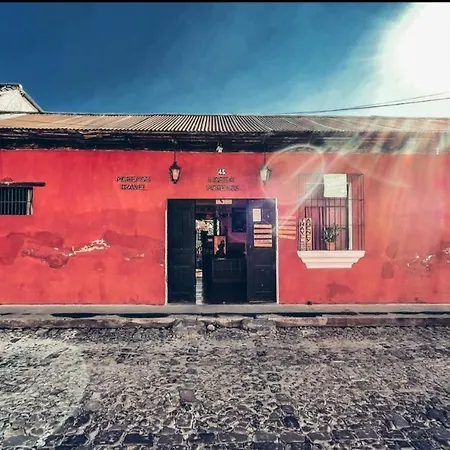 Como Casa Hostal Morenos